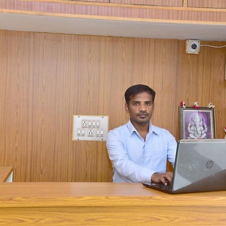 Shreyas Residency Hotel Mysore Buitenkant foto